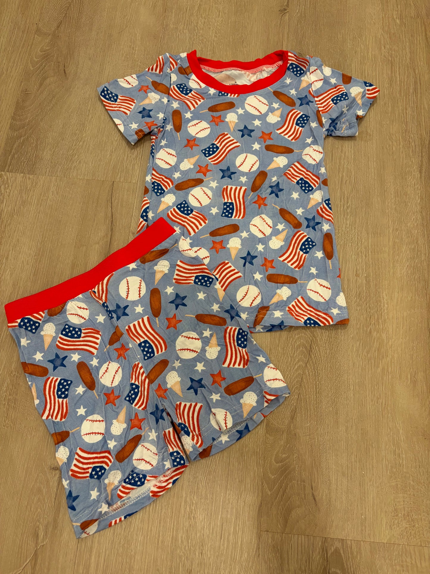 4OJ - Short Sleeve & Shorts Set