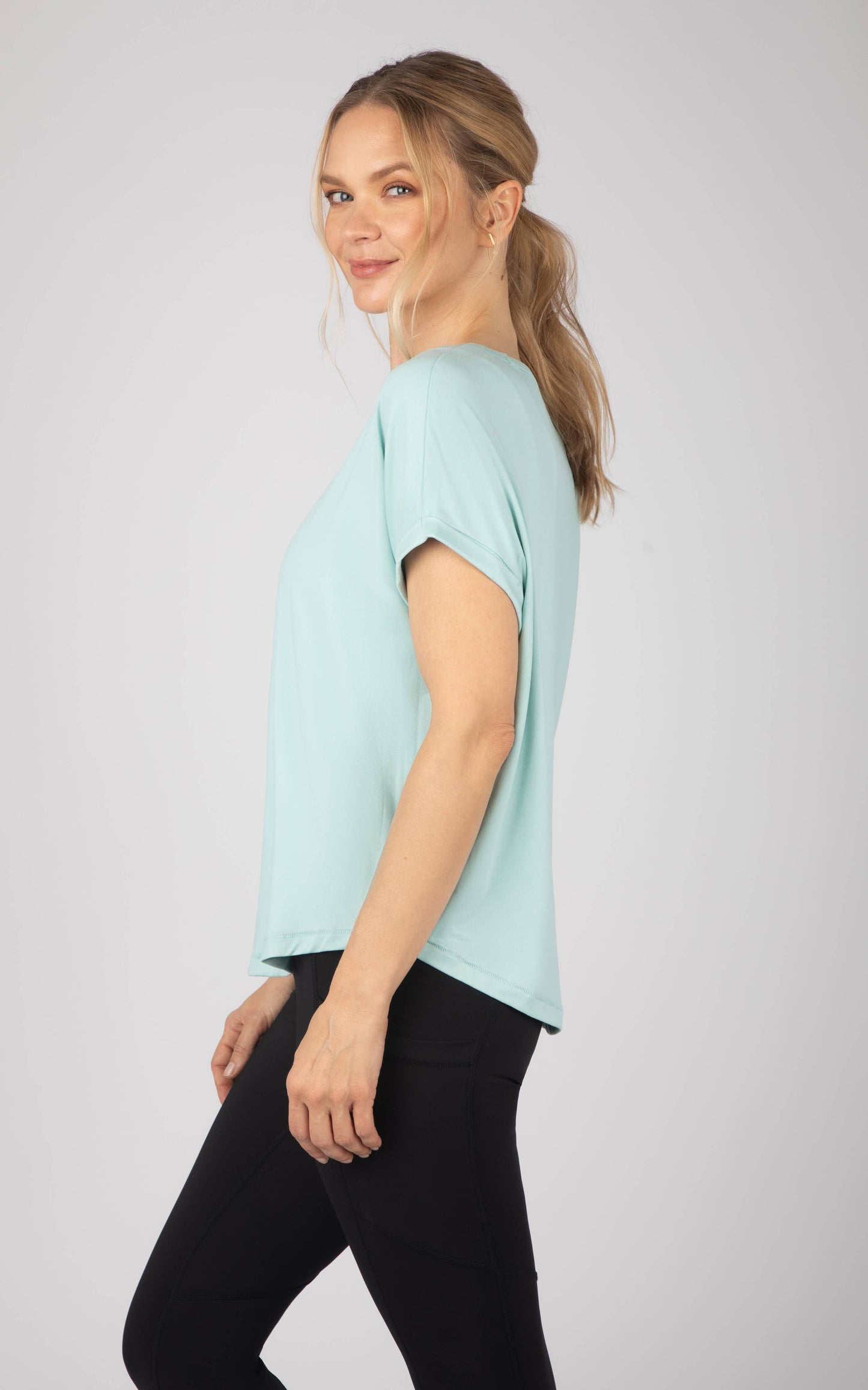Women's Super Soft Short Sleeve T shirt: CANAL BLUE/PRISTINE