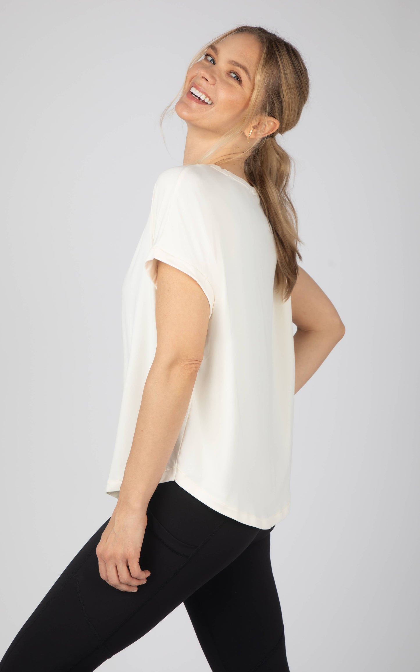 Women's Super Soft Short Sleeve T shirt: CANAL BLUE/PRISTINE